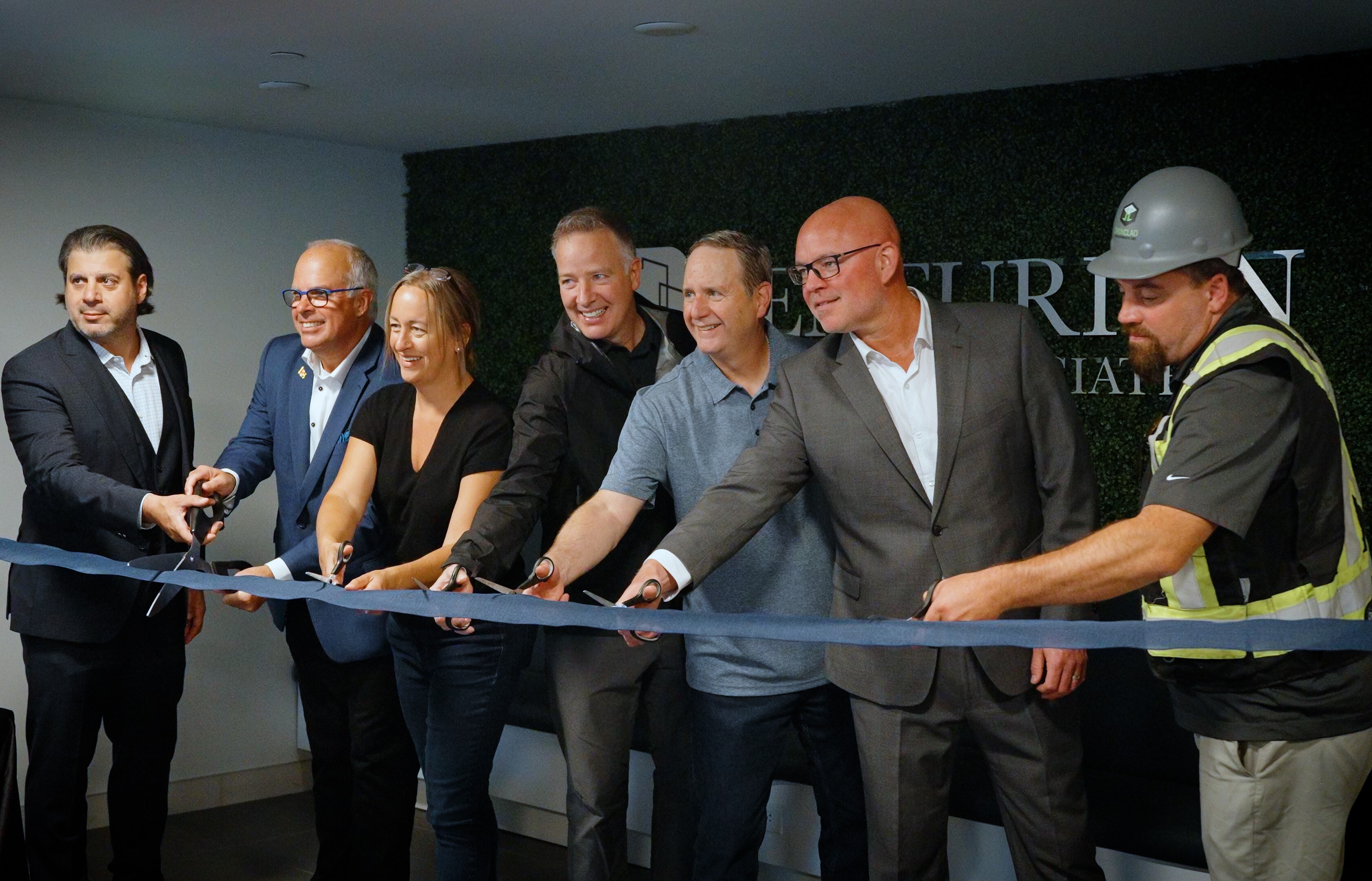 ribbon cutting at Parkview Valley Grand Opening